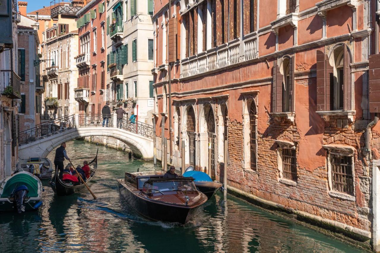 Ve.n.i.ce Cera San Moisè * Venezia